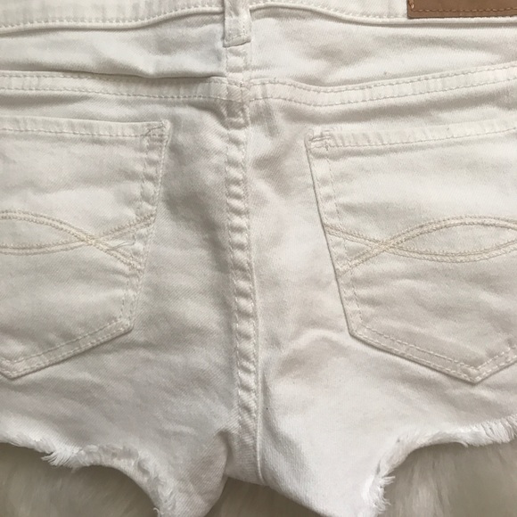 Abercrombie White Denim Cut Off Jean Shorts 16 - Picture 5 of 6
